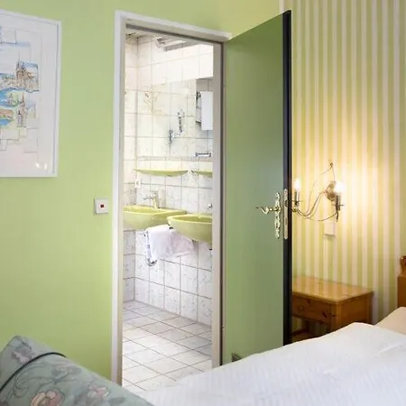Apartment Haus Burgund